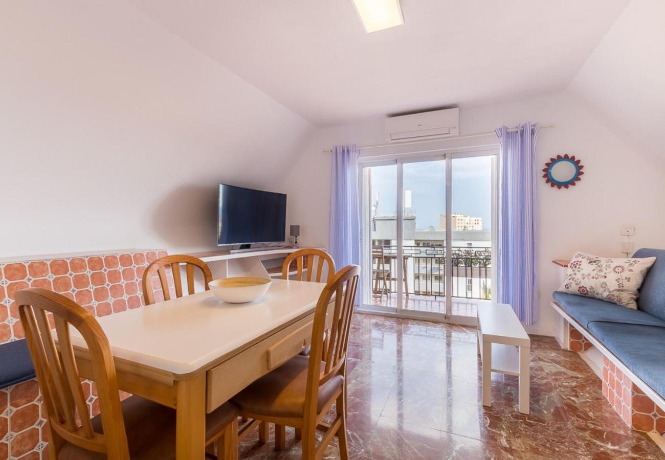 Reformado Apartamento En El Centro Con Vista Al Mar Torremolinos Extérieur photo